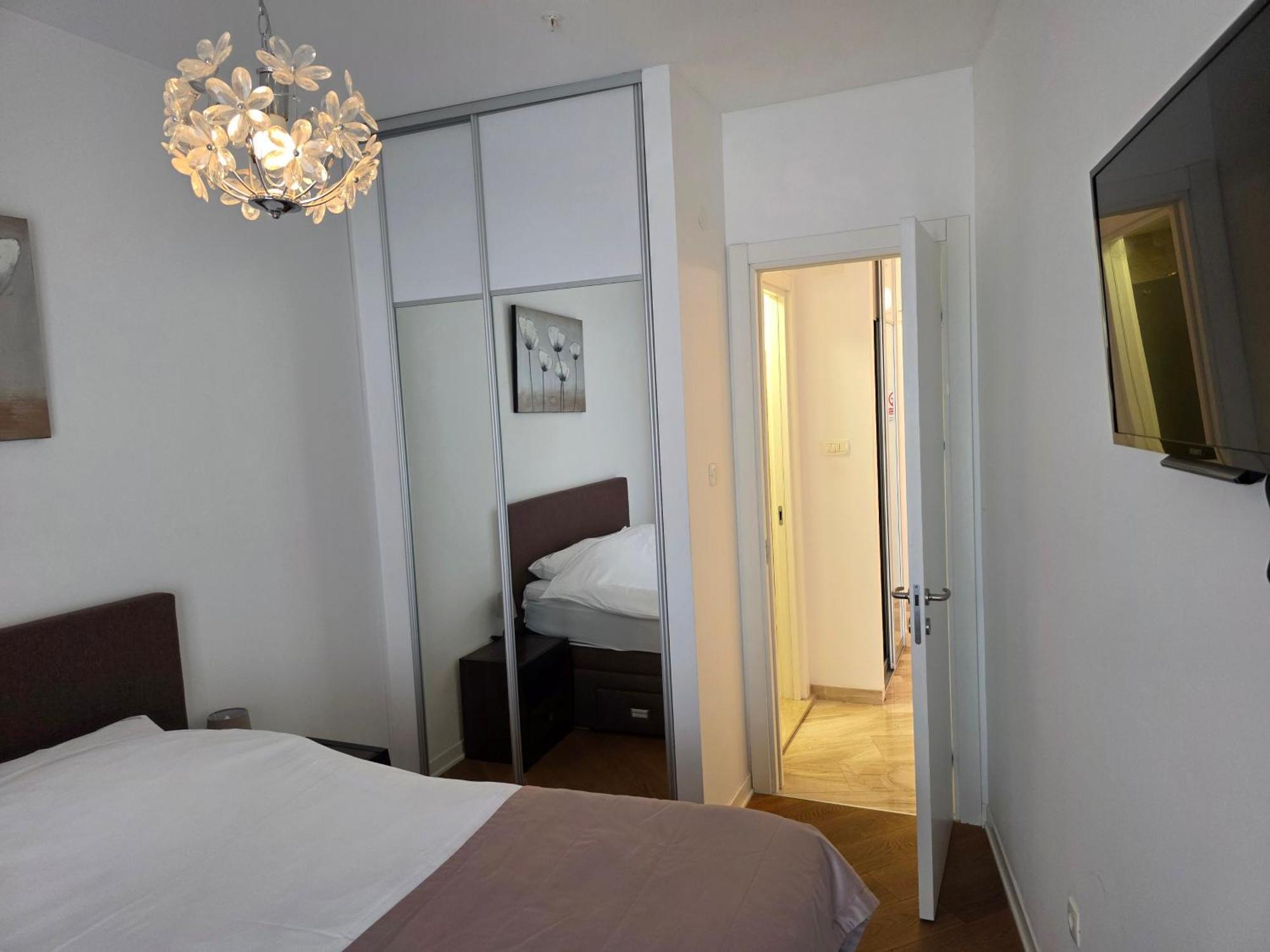 Apartments Menuet Budva Exterior photo